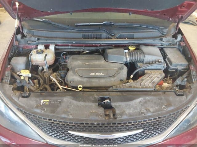 2018 CHRYSLER PACIFICA TOURING 10