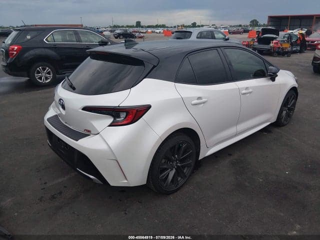 2024 TOYOTA COROLLA XSE 4