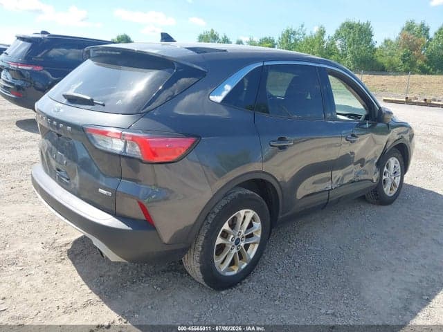 2020 FORD ESCAPE SE 4