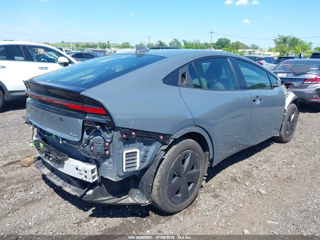2024 TOYOTA PRIUS LE 6