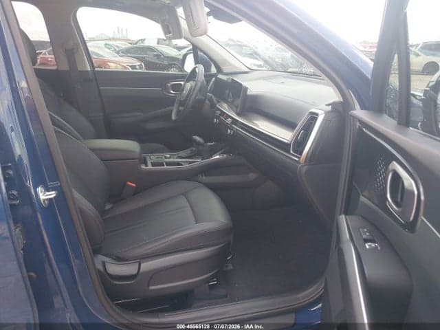 2025 KIA SORENTO S 5