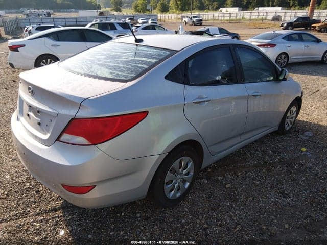 2017 HYUNDAI ACCENT SE 4