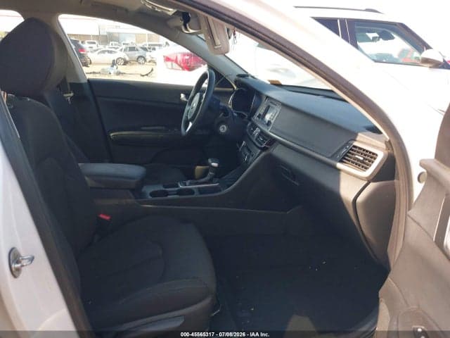 2017 KIA OPTIMA LX 5