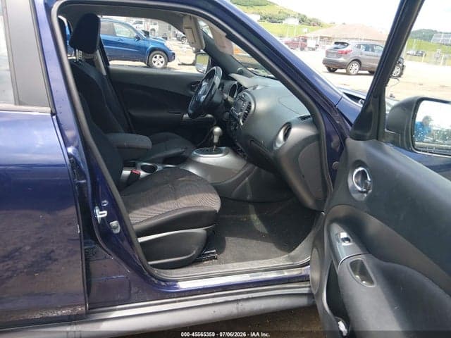 2017 NISSAN JUKE S 5