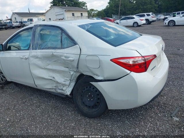 2017 TOYOTA COROLLA LE 6