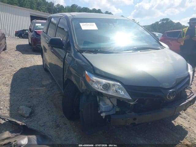 2018 TOYOTA SIENNA L 7 PASSENGER 1