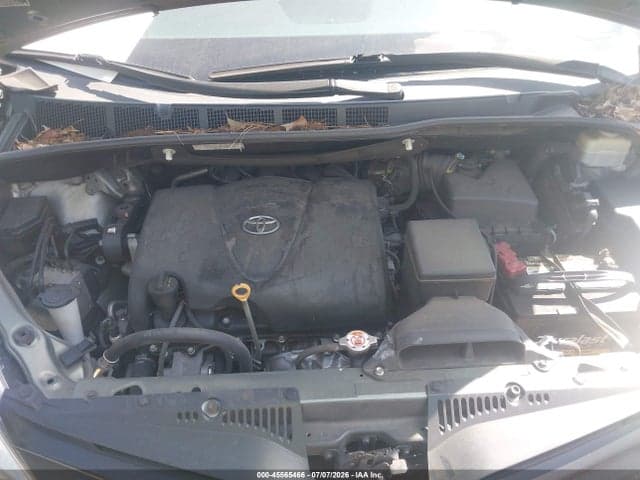 2018 TOYOTA SIENNA L 7 PASSENGER 10