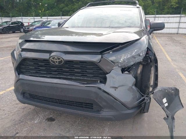 2019 TOYOTA RAV4 LE 17