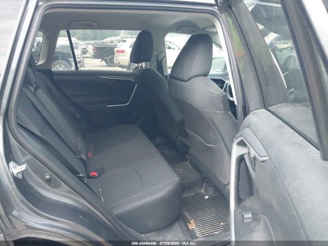 2019 TOYOTA RAV4 LE 8
