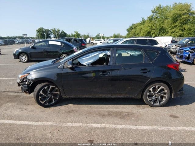 2017 TOYOTA COROLLA IM 13