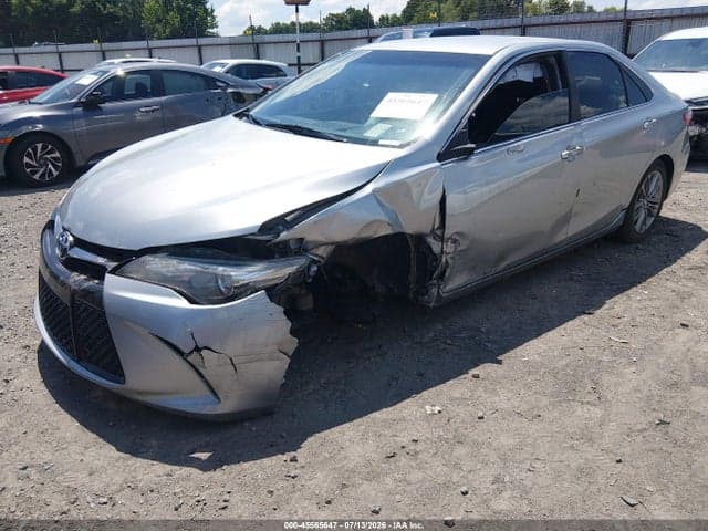 2017 TOYOTA CAMRY SE 2