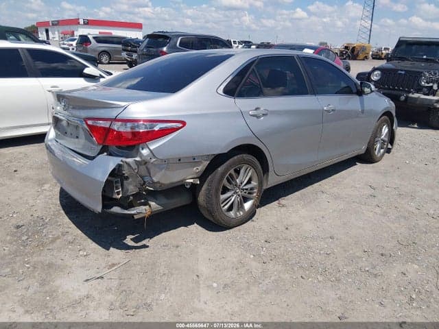 2017 TOYOTA CAMRY SE 4