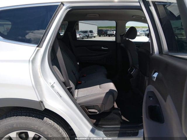 2019 HYUNDAI SANTA FE SE 8