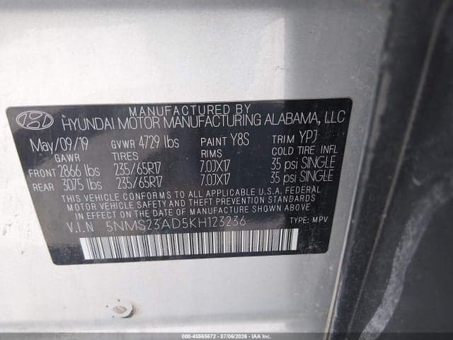 2019 HYUNDAI SANTA FE SE 9