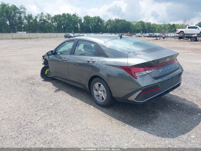 2026 HYUNDAI ELANTRA SE 3