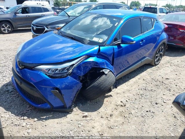 2020 TOYOTA C-HR XLE 2