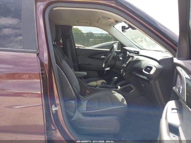 2023 CHEVROLET TRAILBLAZER FWD LT 5