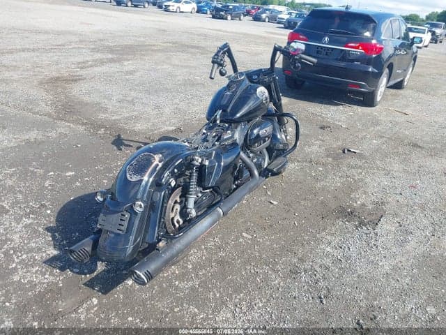 2018 HARLEY-DAVIDSON FLHRXS 4