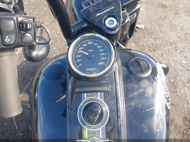 2018 HARLEY-DAVIDSON FLHRXS 7