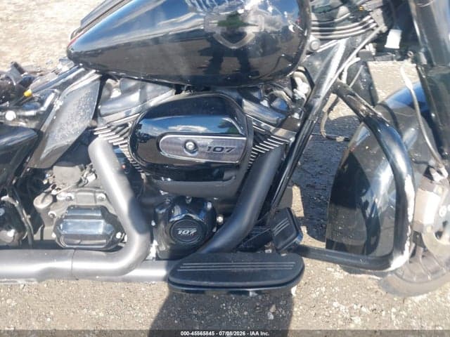 2018 HARLEY-DAVIDSON FLHRXS 8