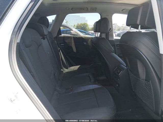 2018 AUDI Q5 8