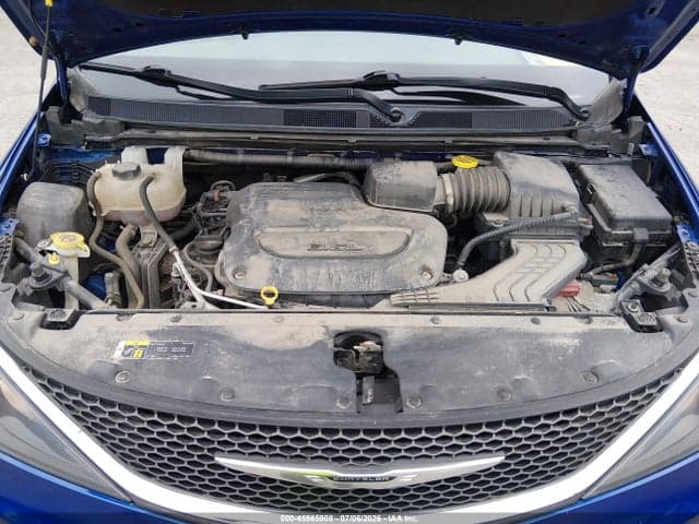2021 CHRYSLER VOYAGER LX 10