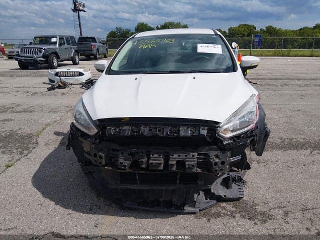 2017 FORD FOCUS SE 13