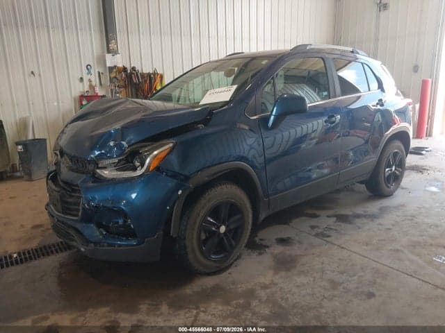 2020 CHEVROLET TRAX AWD LT 2