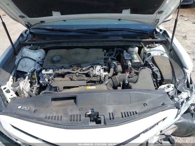 2020 TOYOTA CAMRY SE 10