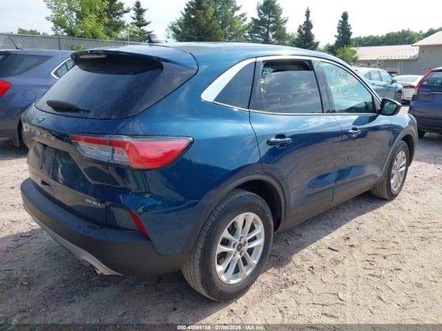 2020 FORD ESCAPE SE 4