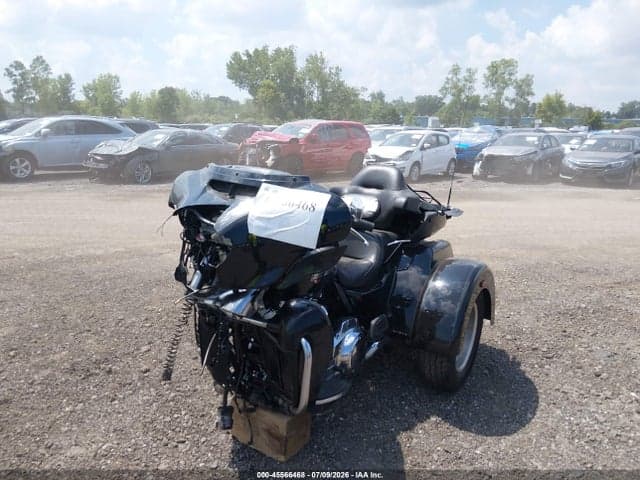 2022 HARLEY-DAVIDSON FLHTCUTG 2