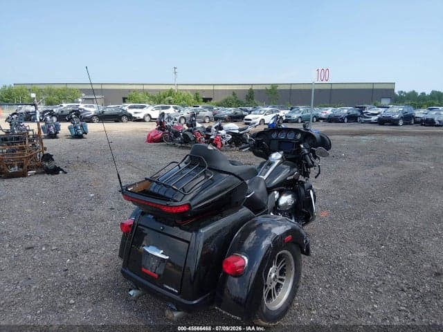 2022 HARLEY-DAVIDSON FLHTCUTG 4