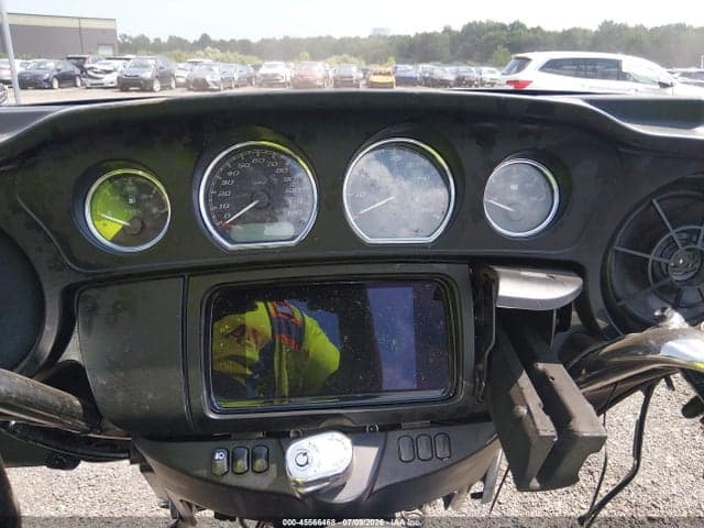 2022 HARLEY-DAVIDSON FLHTCUTG 7