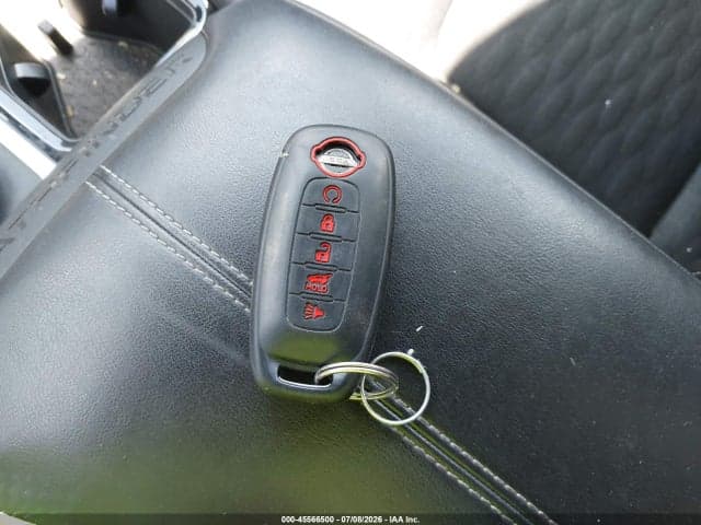 2024 NISSAN PATHFINDER SV 4WD 11