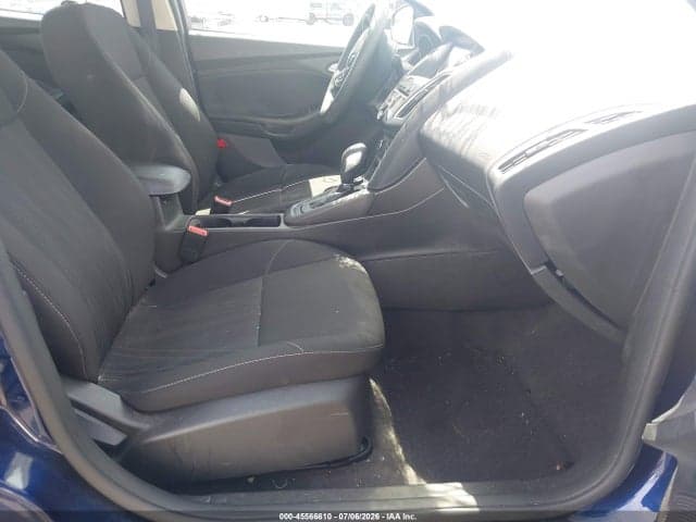 2017 FORD FOCUS SEL 5