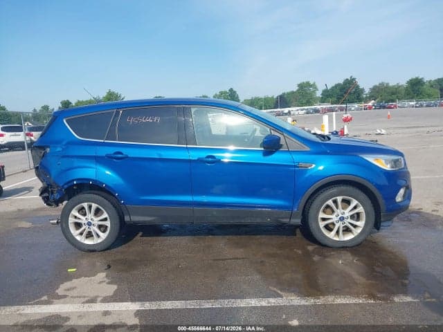 2017 FORD ESCAPE SE 14