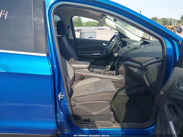2017 FORD ESCAPE SE 5