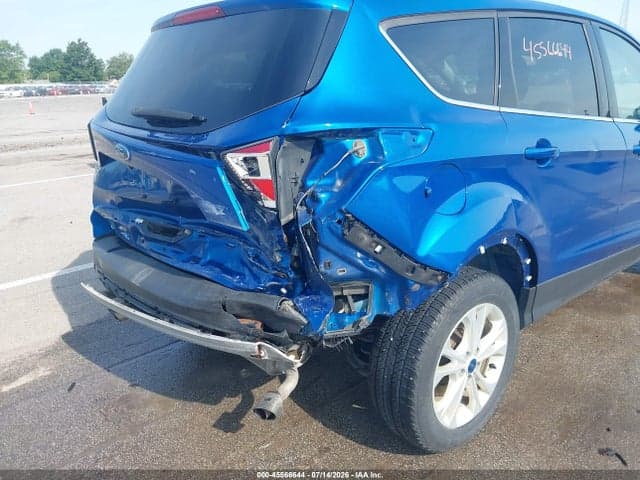 2017 FORD ESCAPE SE 6