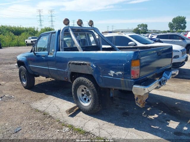 1985 TOYOTA PICKUP XTRACAB RN66 DLX 4