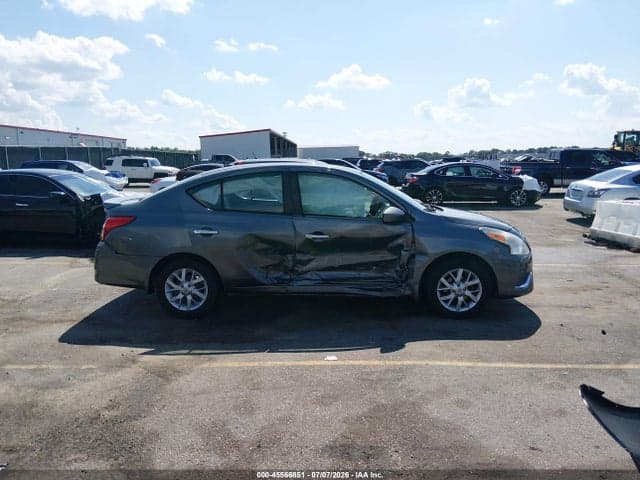 2017 NISSAN VERSA 1.6 SV 13