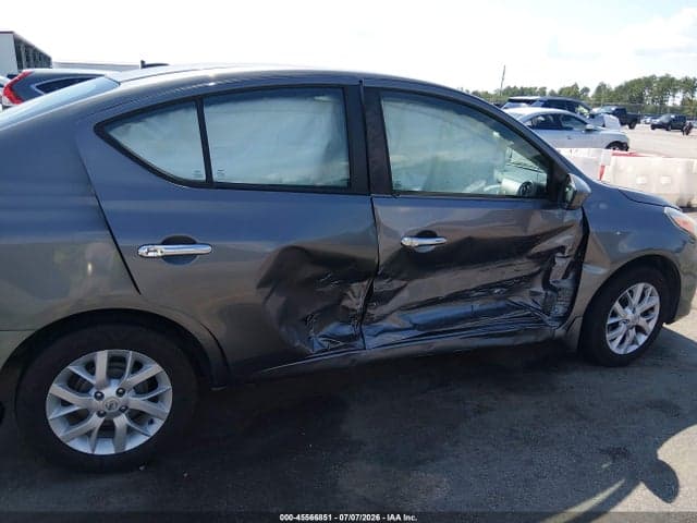 2017 NISSAN VERSA 1.6 SV 6