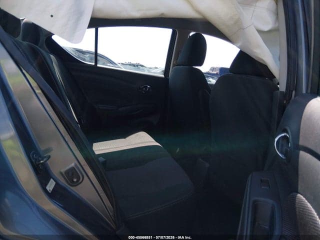 2017 NISSAN VERSA 1.6 SV 8