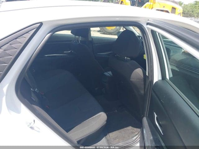 2025 HYUNDAI ELANTRA SE 8