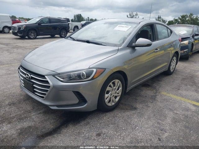 2017 HYUNDAI ELANTRA SE 2