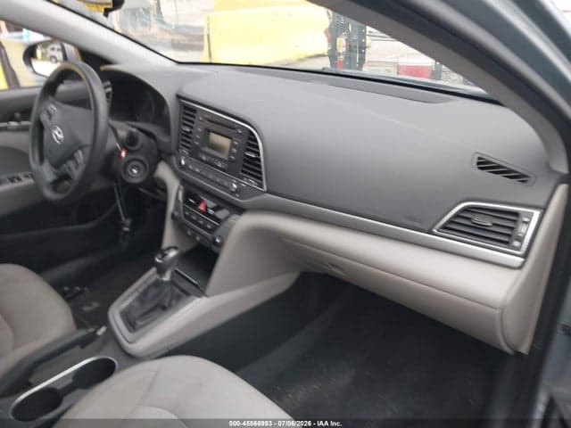 2017 HYUNDAI ELANTRA SE 5