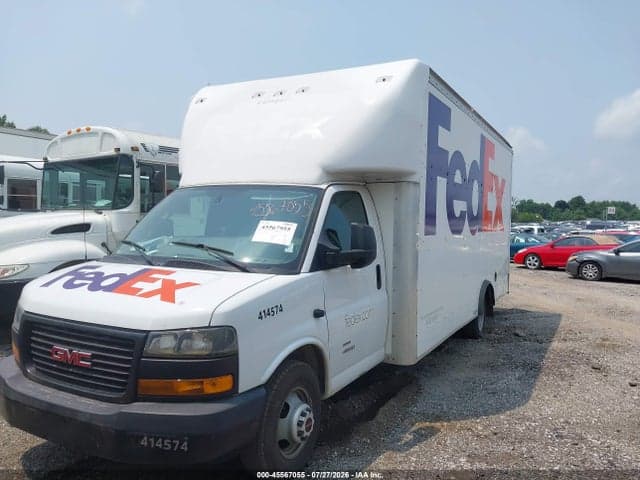 2018 GMC SAVANA CUTAWAY 4500 VAN 2