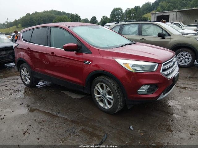 2017 FORD ESCAPE SE - 1