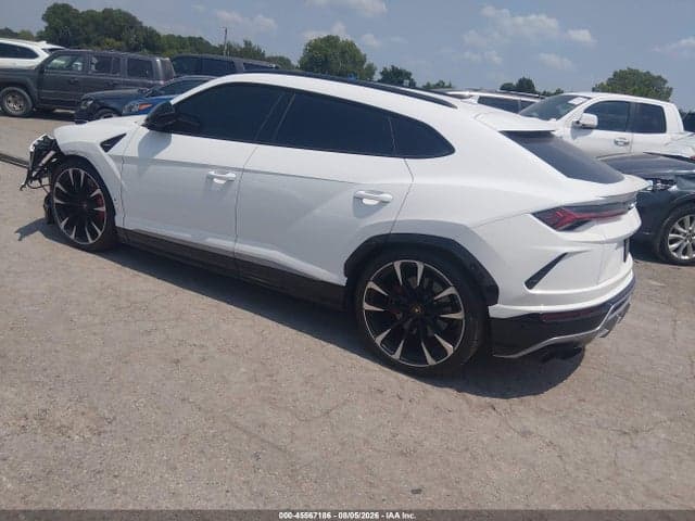 2019 LAMBORGHINI URUS 3