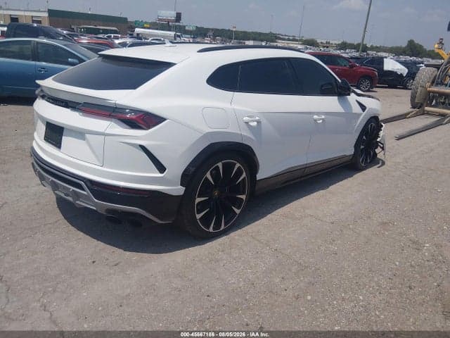 2019 LAMBORGHINI URUS 4