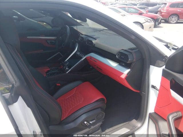 2019 LAMBORGHINI URUS 5